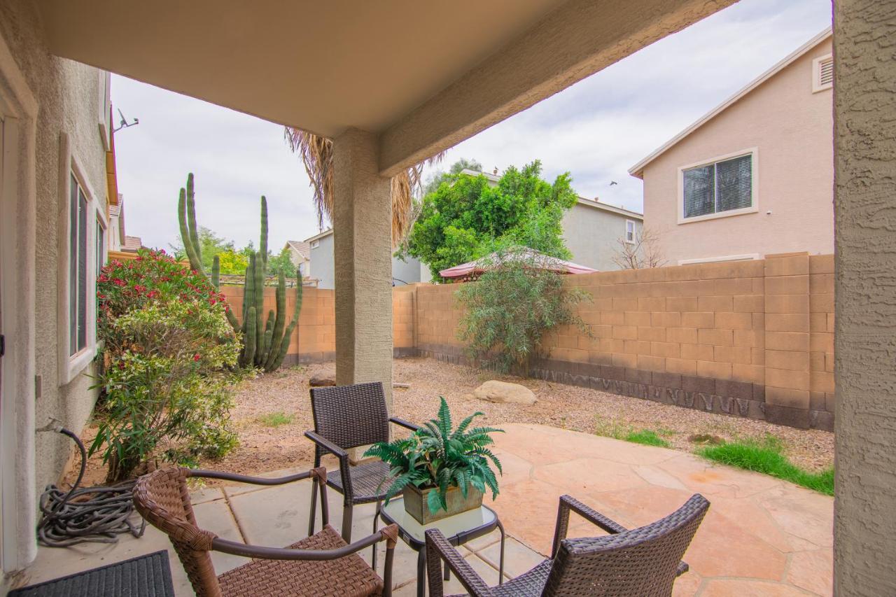 Stylish Home Phoenix - Low Rates Now! エクステリア 写真